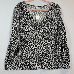 J/M Sportswear Women's XL Leopard Print Blouse Ivory Black V-Neck 3/4 Sleeve Tie